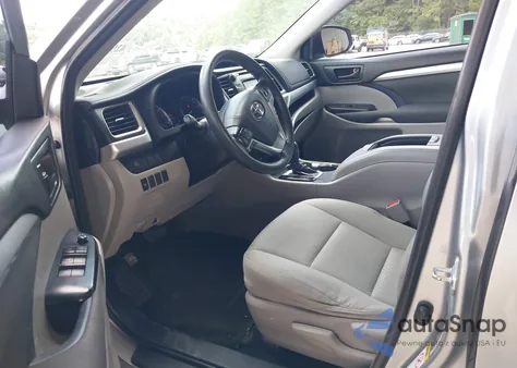 2018 Toyota Highlander Le from USA, damaged, VIN 5TDZZRFHXJS264789